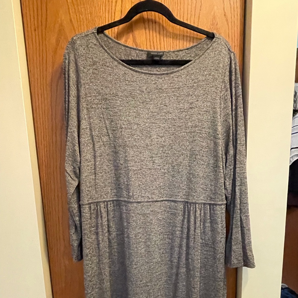 Back & White Long Sleeve short dress Never worn before without tags